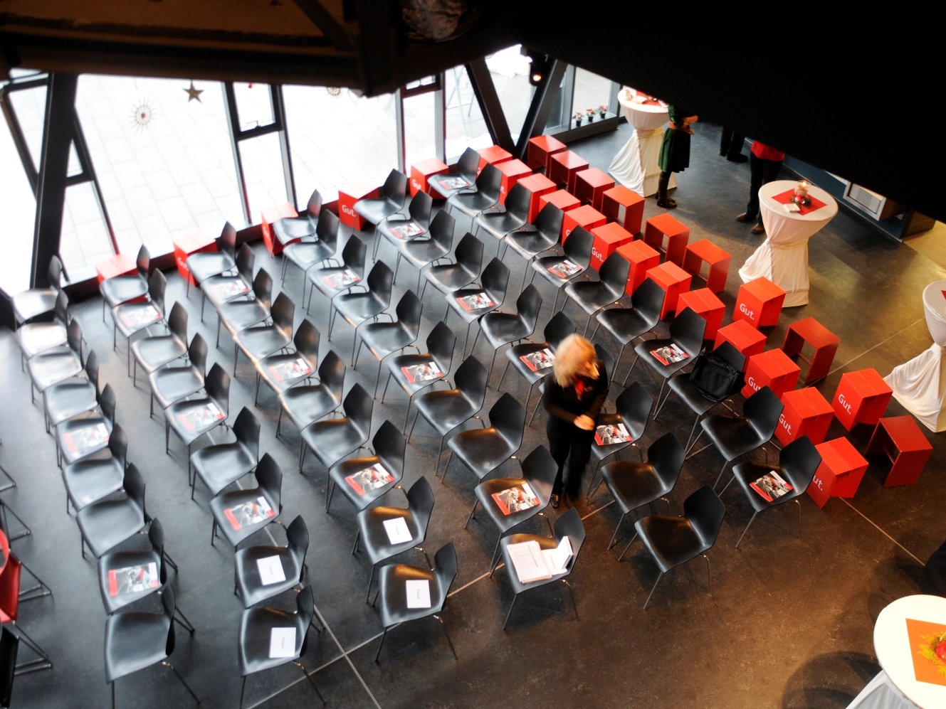 HöhlenErlebnisZentrum | Foyer Veranstaltung von oben